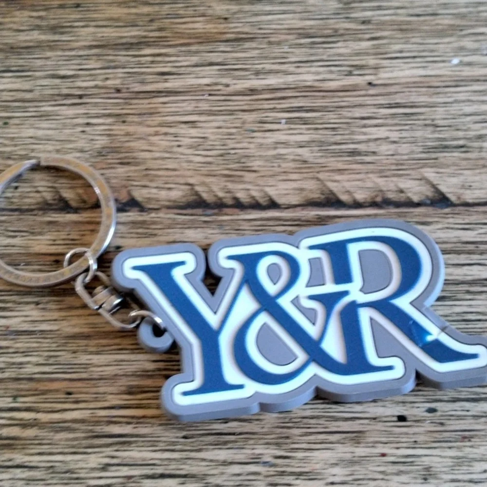 🦋Y&R KEYCHAIN BUNDLE🦋